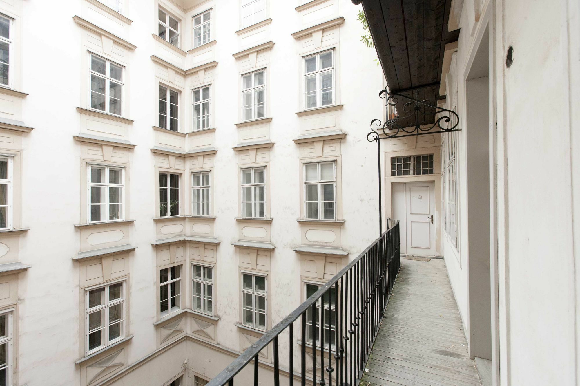 City Center Homes Viena Exterior foto